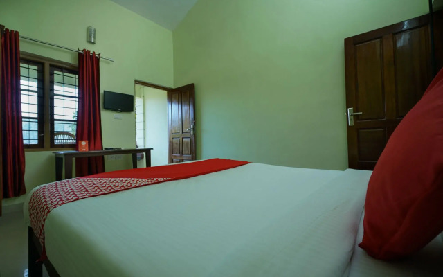 OYO 11493 Hotel Misty Valley