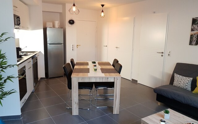 Appartement Neuf Stylé Proche Gare Sud