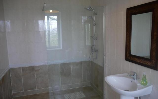 Gîte Ouzouer-sur-Trézée, 4 pièces, 8 personnes - FR-1-590-144