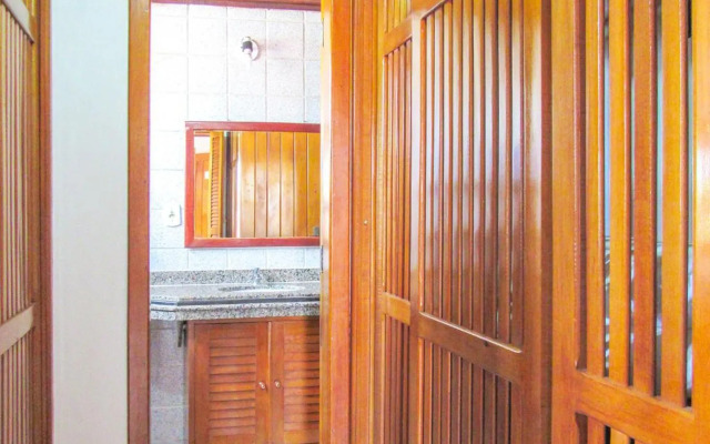 Casa com 4 Suítes, Piscina, Área Gourmet e Wifi