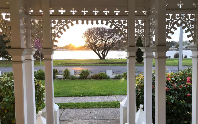 Riverbank Villa Devonport