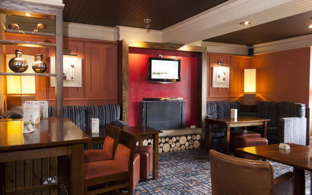 Premier Inn  Bradford South