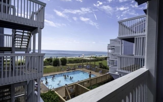Pura Vida Pure Life - Expansive Views Of The Ocean And Wide Sandy Beach 1 Bedroom Condo by RedAwning