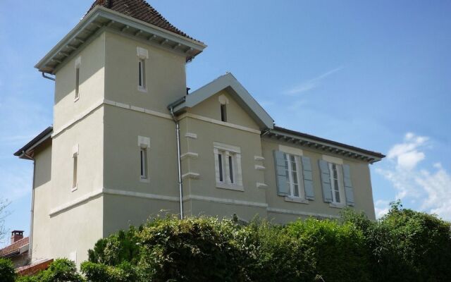 Ancienne Ecole Du Chapuy