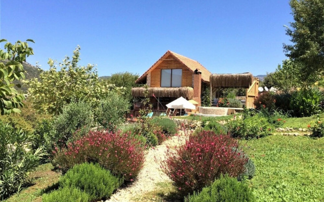 Villa Badem by Akdenizvillam