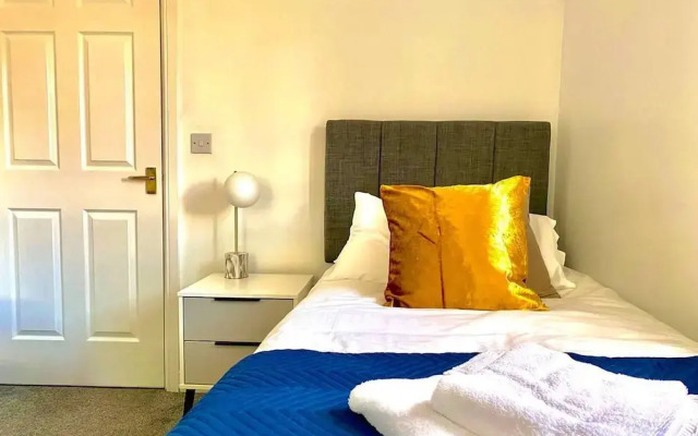 Immaculate 3-bedroom House in Milton Keynes