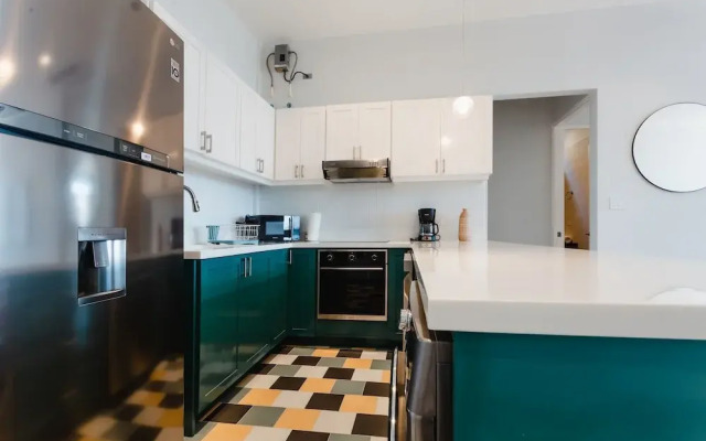 w Fabulous 2BR w Balcony in Panama