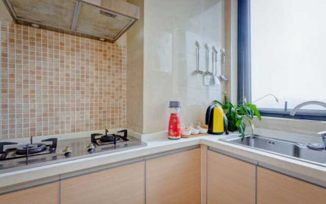 Royal Garden Apartment