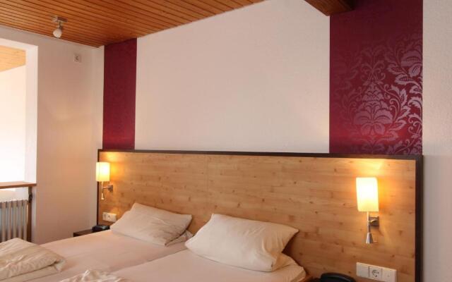 Hotel Löwen by Mastiff