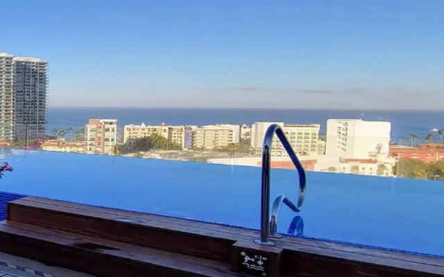 Zoho Skies Amazing View Sleeps 6