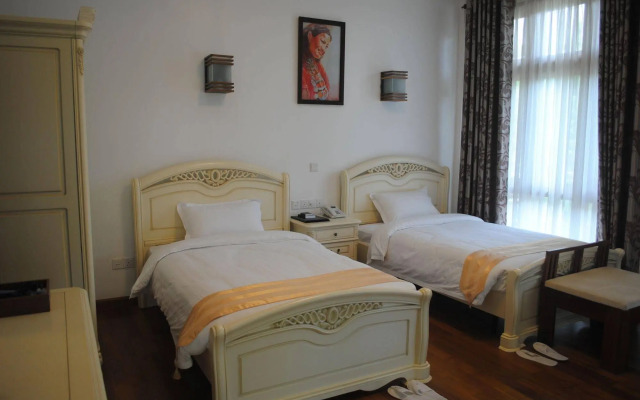 Myitkyina Plam Spring Resort Hotel