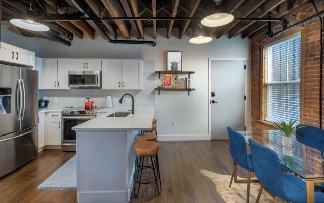 Cosmic Nashville at The 1865