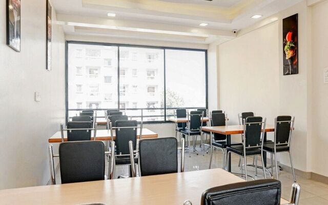 OYO Living 26804 Luxurious Studio Rooms