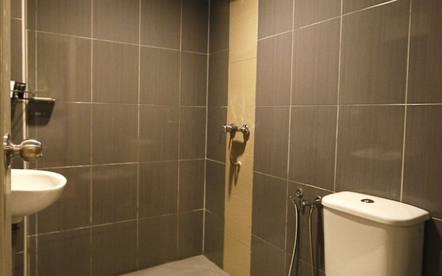 Golden Roof Hotel Falim Ipoh