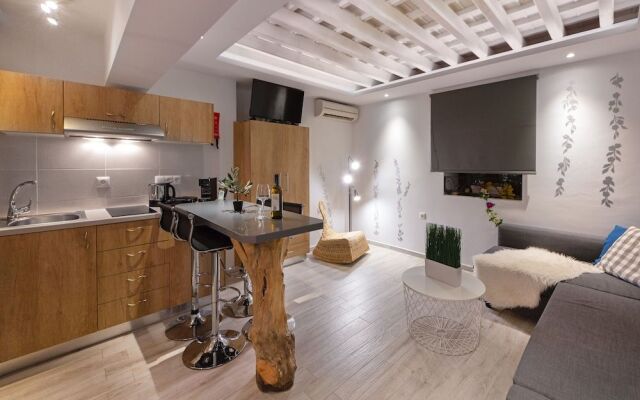 Lindos Citrin Suites