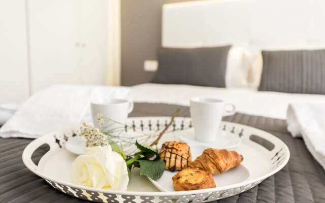 Atocha Corner - Barrio de las Letras