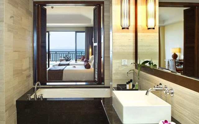 Crowne Plaza Danang by IHG