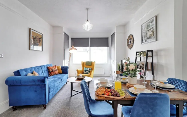 Lovely 2bed Apartment in Westcliff-on-sea!
