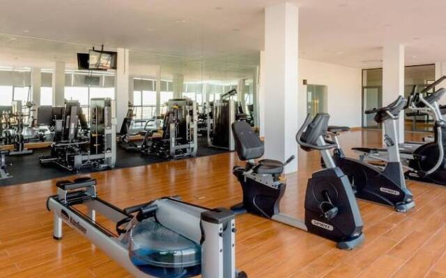 Apartment 1Br Free Pool Gym Steam&Sauna