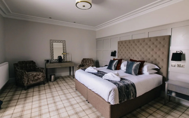 The Seafield Arms Hotel Cullen Self Catering