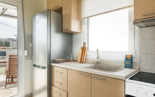 Chloe Apartments by QR booking