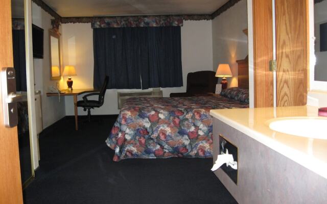 Glacier Gateway Plaza