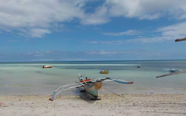 Bolabog Beach Resort