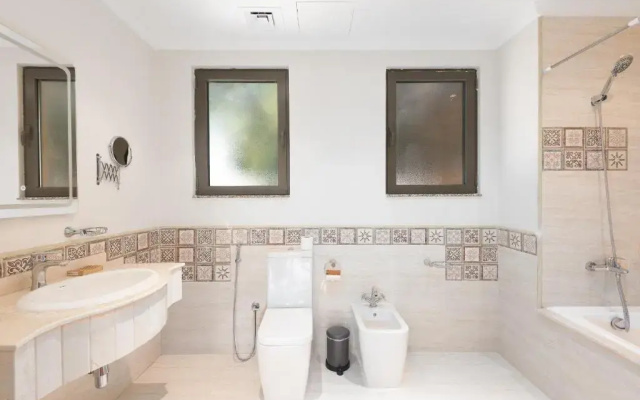 Maison Privee - Prvt Pool & Beach! in Luxury Palm Jumeirah Villa