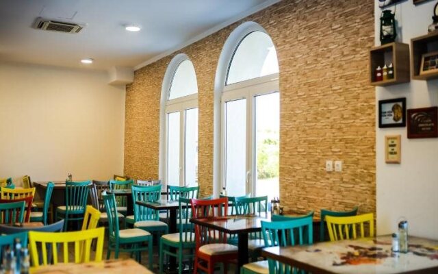 Moon Rocks Hostel