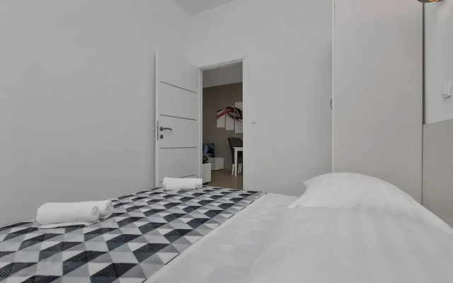 Apartment Petar with terrace