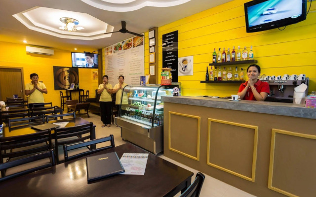 Amici Miei Hotel (SHA Certified)