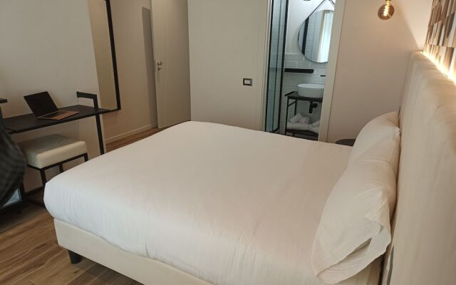 Romi Suite