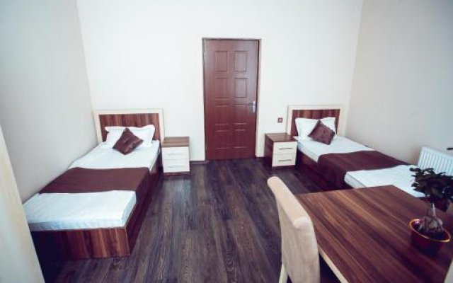Grand Qafqaz Hostel
