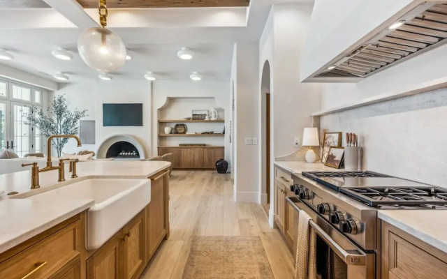 Rosemary 7 Bedroom Home