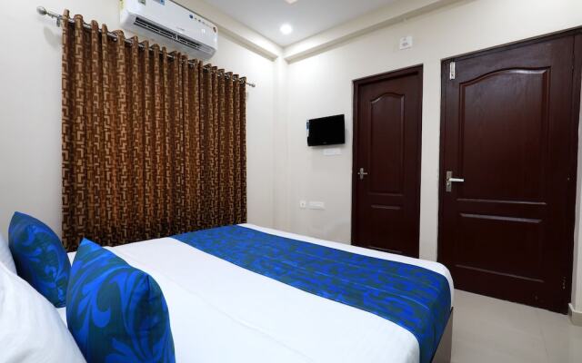 OYO 6728 Almas Residency