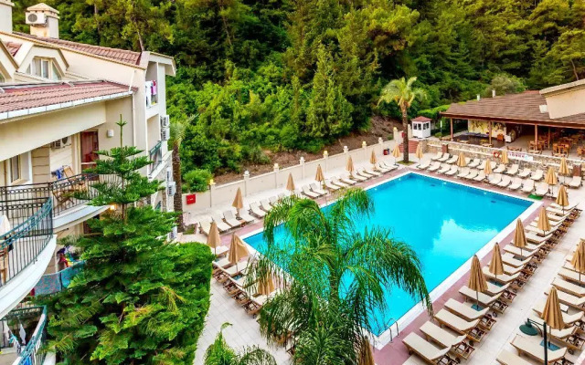 Julian Forest Suites