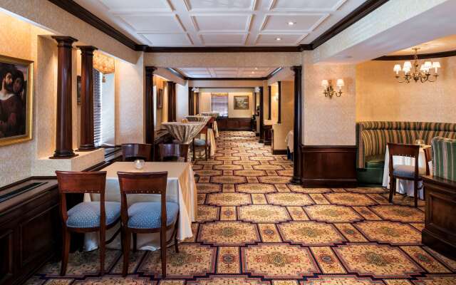 Phoenix Park Hotel