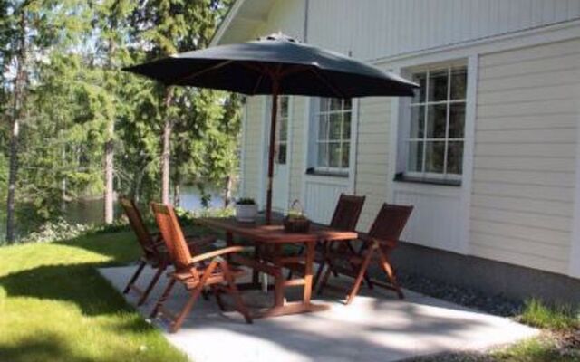 Holiday Home Salmenranta