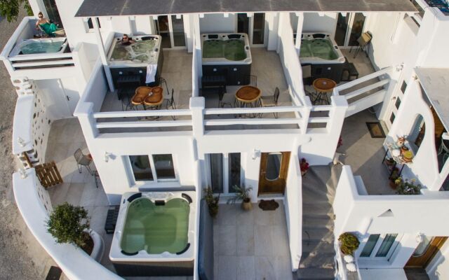 Villa Elina Suites And More