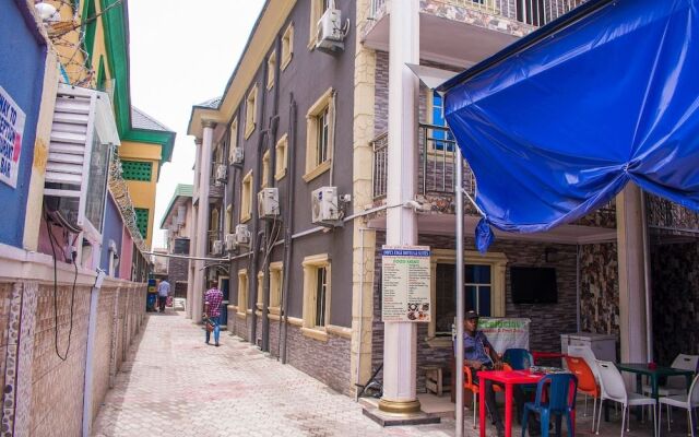 Impex Edge Hotel And Suites