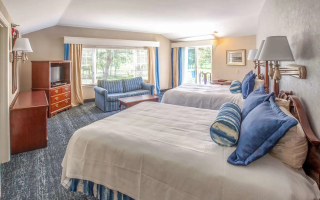 Blue Rock Resort