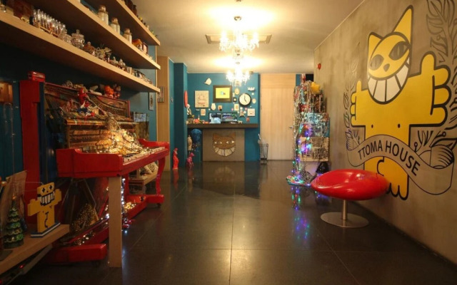 Jeonju Deokjindong Pin and Fit House