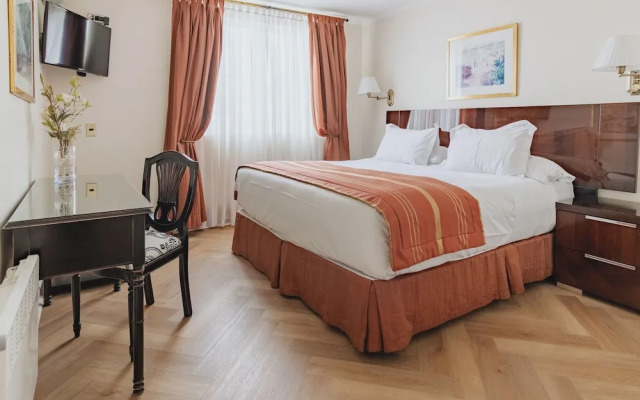 Orly Suites