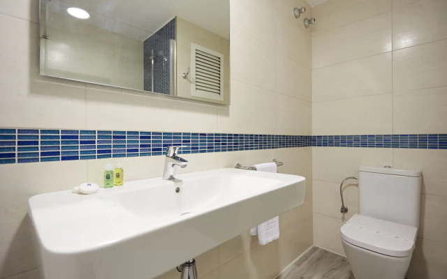 Invisa Hotel Es Pla - Adults Only