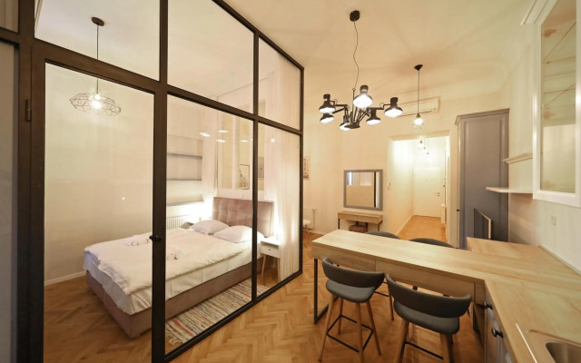 Swanky bed&breakfast