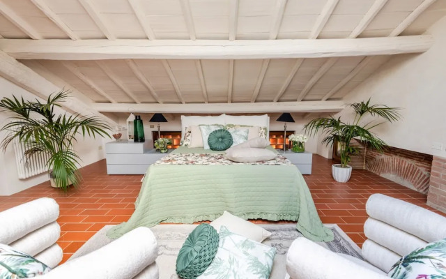 Valle del Sole Winery Farmhouse