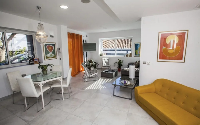 Luxury Apartments Villa San Salvador