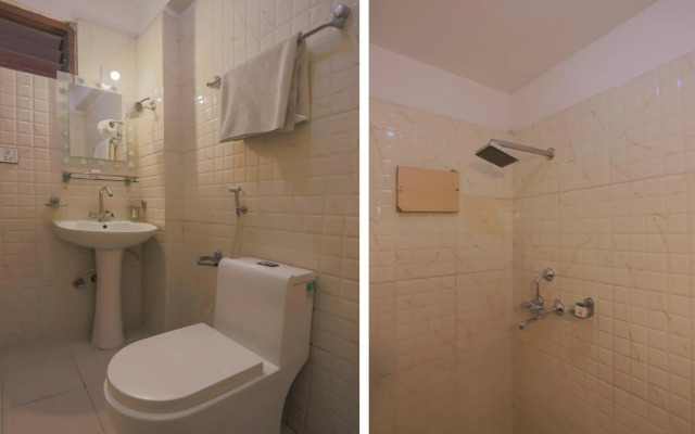 OYO 789 Hotel Shivam Plaza