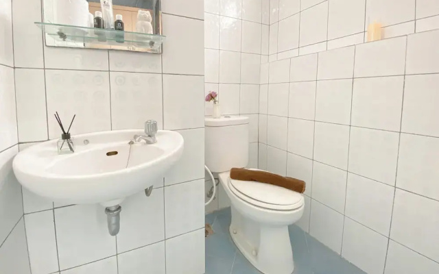 Cozy And Enjoy Living Studio Kebagusan City Apartment