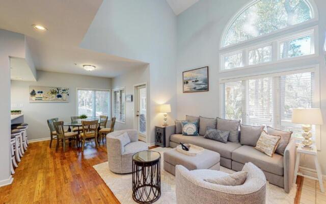 7611 Huntington Villas